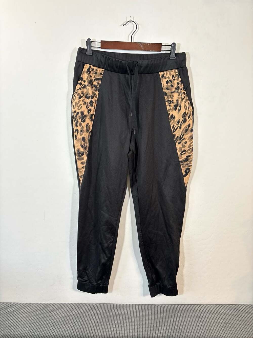 Juicy by Juicy Couture Black Leopard Print Side Panel Joggers Size XL